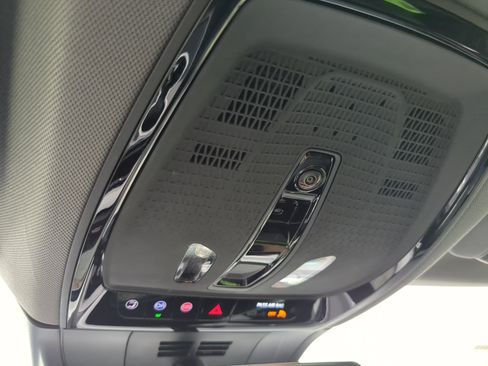 New 2026 Cadillac Optiq Luxury 2 image 20