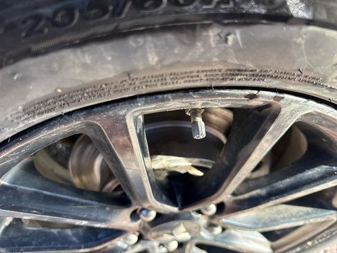 Used 2017 Mitsubishi Lancer LE image 6