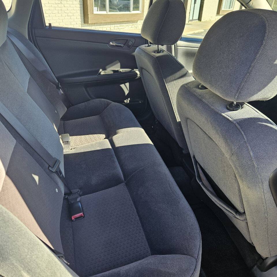 Used 2012 Chevrolet Impala LS FWD image 13
