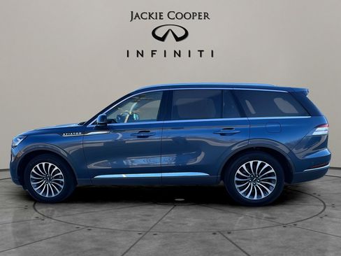 Used 2020 Lincoln Aviator Reserve w/ Equipment Group 201A image 2