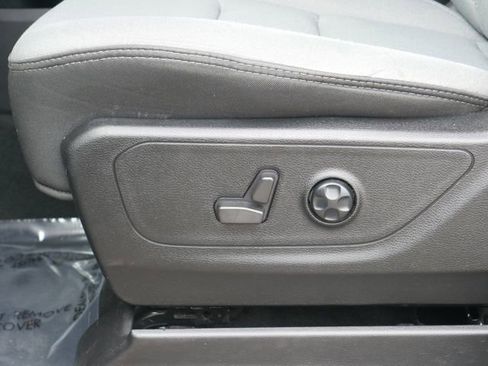 Used 2021 RAM 1500 Big Horn image 14