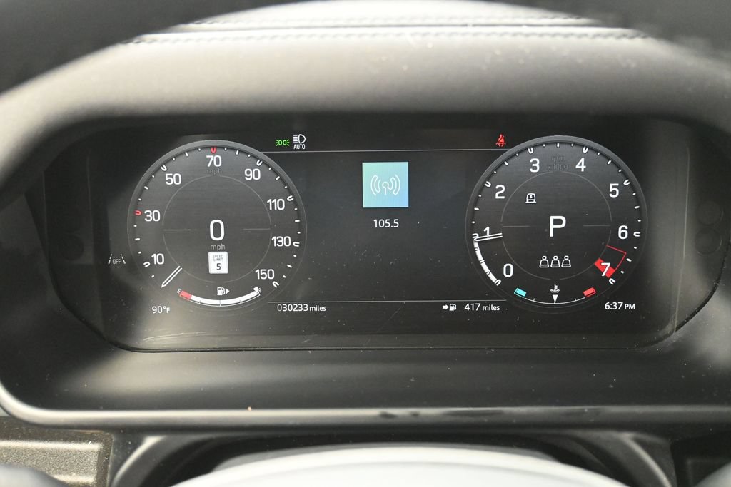 Used 2024 Land Rover Defender 90 X-Dynamic SE AWD/4WD image 8