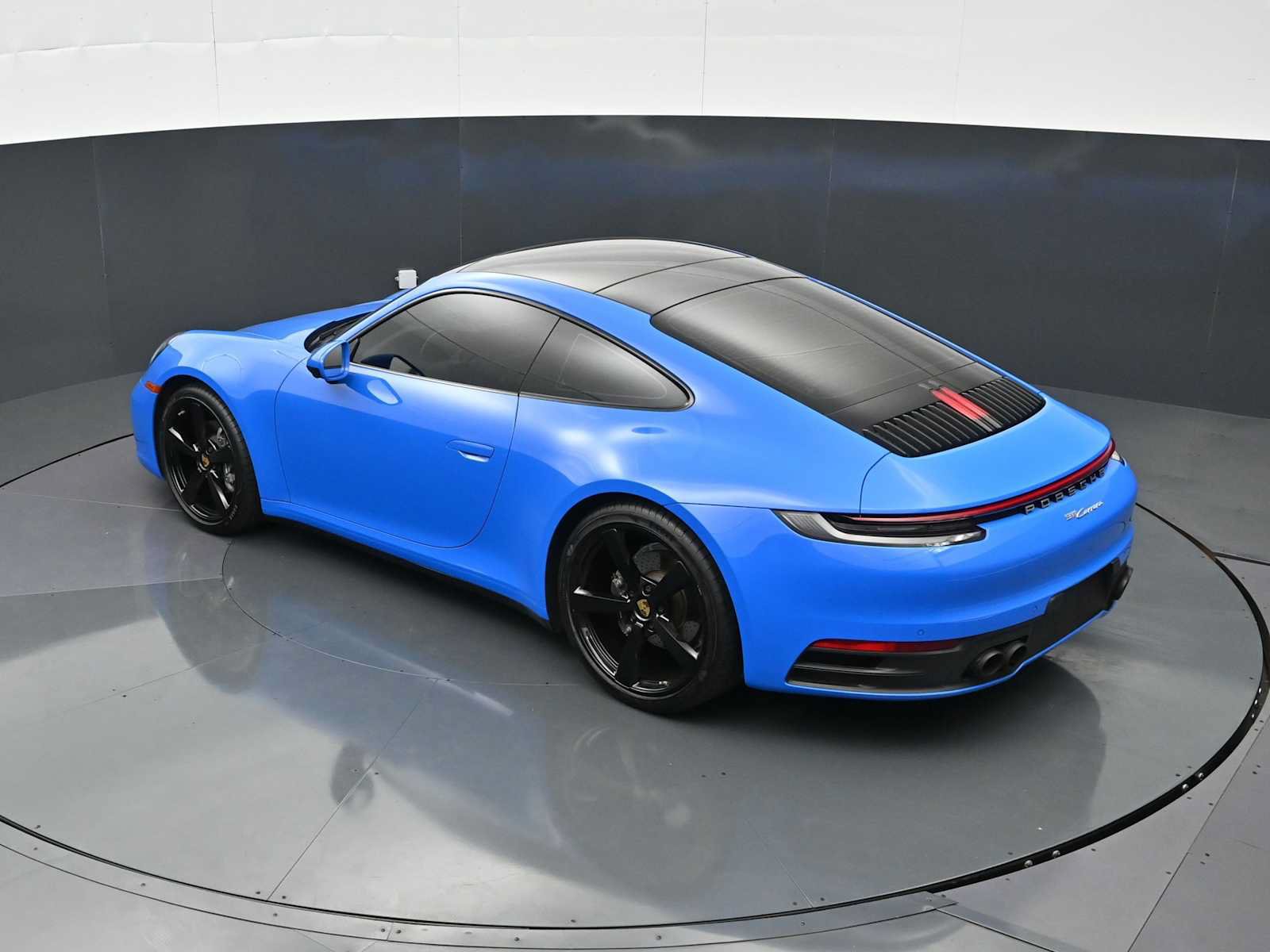 Used 2022 Porsche 911 Carrera RWD image 27