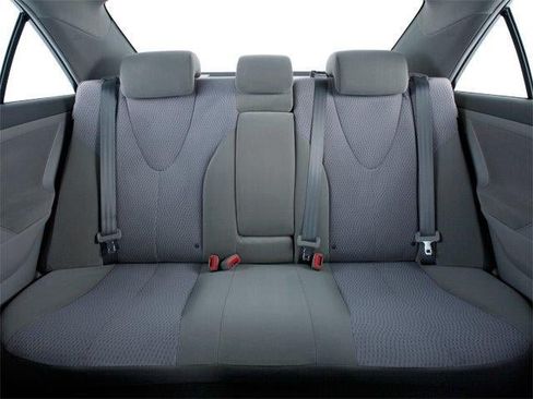 Used 2010 Toyota Camry XLE FWD image 10
