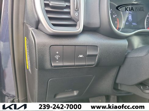 Used 2020 Kia Sportage LX FWD image 21