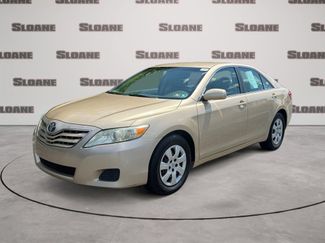 Used 2011 Toyota Camry LE FWD video 1