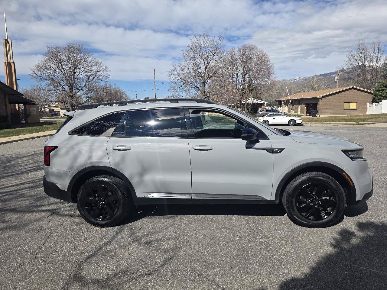 Used 2023 Kia Sorento S AWD/4WD image 2