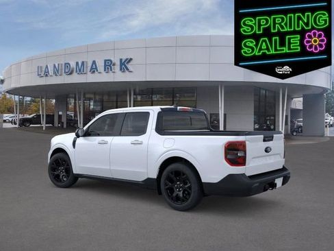 New 2025 Ford Maverick Lariat w/ Black Appearance Package image 4