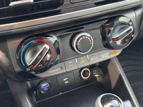 Used 2023 Hyundai Kona SEL FWD image 20