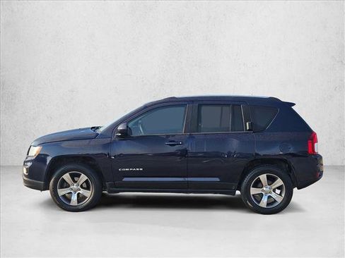 Used 2016 Jeep Compass High Altitude image 8