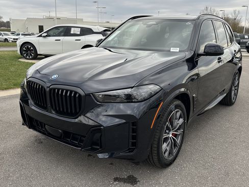 New 2026 BMW X5 xDrive50e w/ M Sport Package AWD/4WD image 5