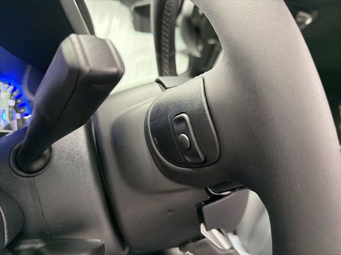 New 2026 Chrysler Pacifica Select image 17