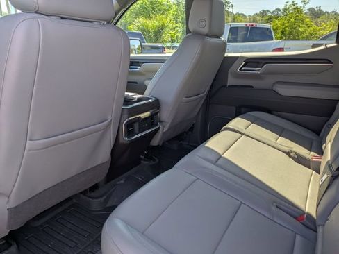 Used 2023 GMC Sierra 1500 SLT w/ SLT Premium Package AWD/4WD image 15