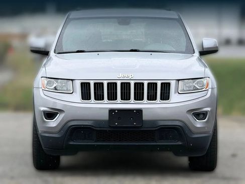 Used 2014 Jeep Grand Cherokee Laredo w/ 18" Wheel & 8.4" Radio Group RWD image 5
