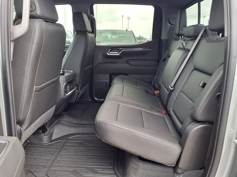 New 2026 GMC Sierra 1500 Elevation image 7