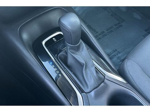 Used 2023 Toyota Corolla LE image 22