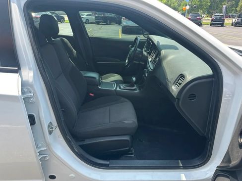 Used 2022 Dodge Charger SXT RWD image 13