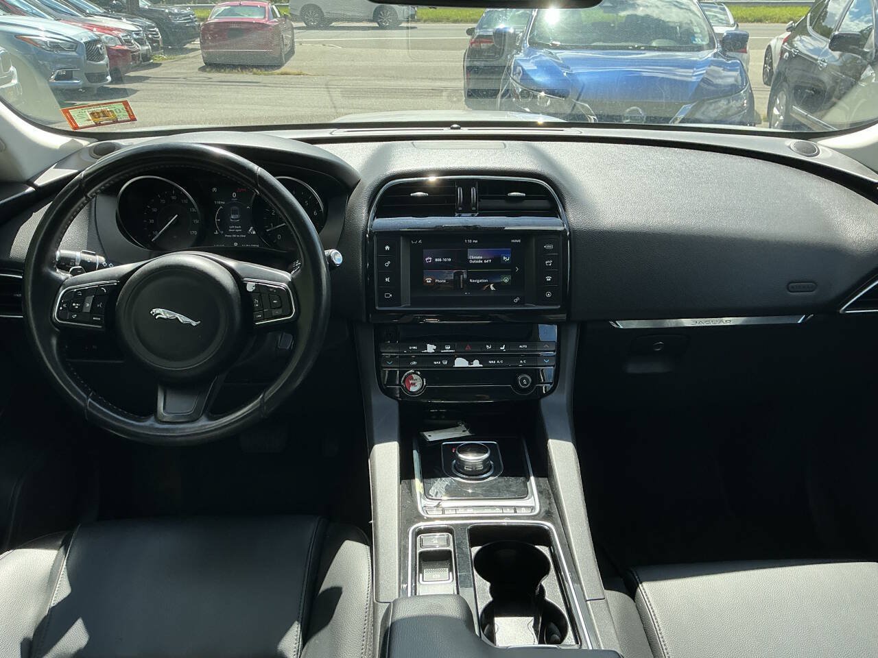 Used 2018 Jaguar F-PACE Premium AWD/4WD image 26