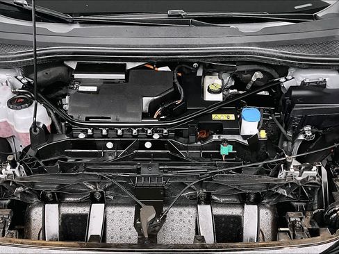 Used 2024 Audi Q4 e-tron Premium Plus w/ Premium Plus image 29