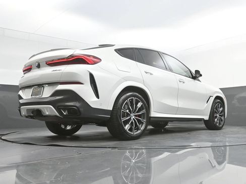 Used 2022 BMW X6 xDrive40i w/ Executive Package AWD/4WD image 46