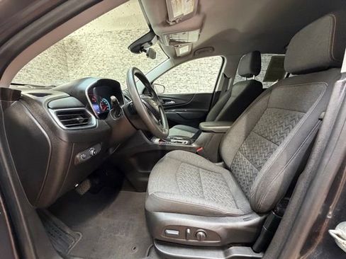 Used 2022 Chevrolet Equinox LT FWD image 18