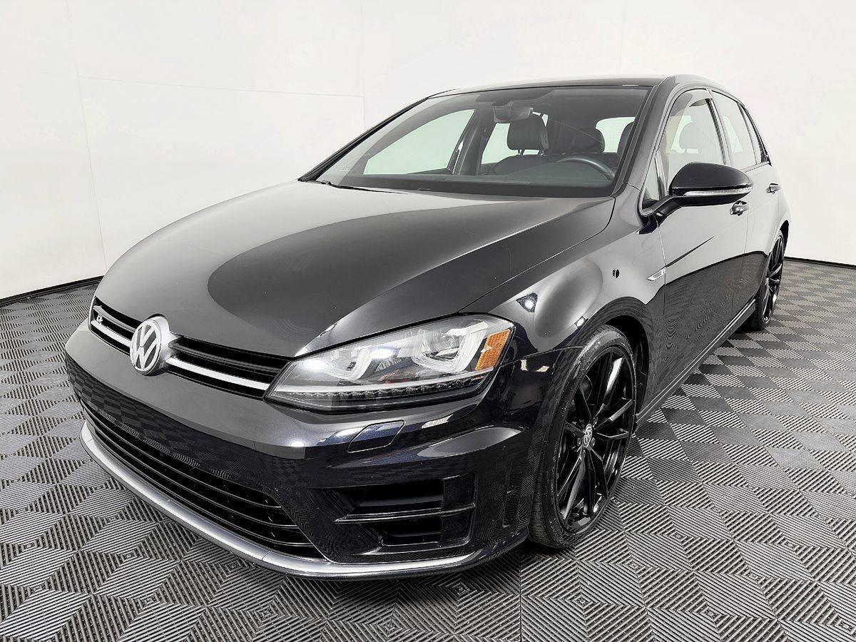 Used 2017 Volkswagen Golf 4-Door AWD/4WD image 3
