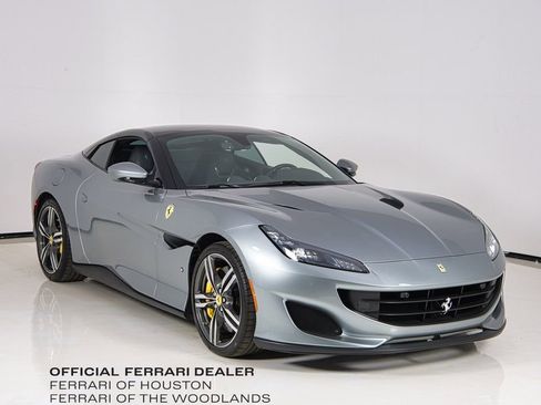 Used 2019 Ferrari Portofino image 22
