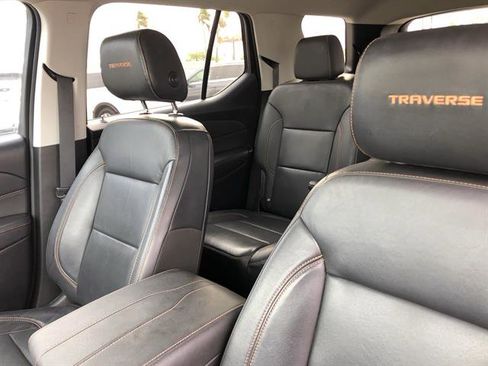Used 2019 Chevrolet Traverse LT image 10