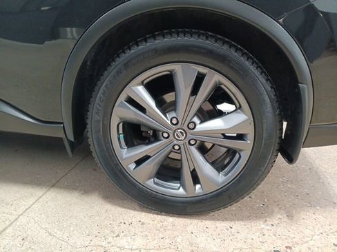 Used 2019 Nissan Murano Platinum w/ Cargo Package image 37