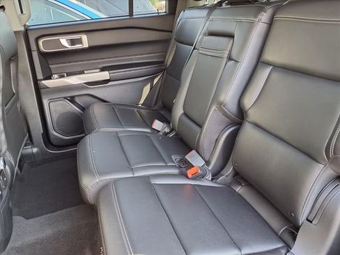 Certified 2023 Ford Explorer XLT w/ Equipment Group 202A image 7