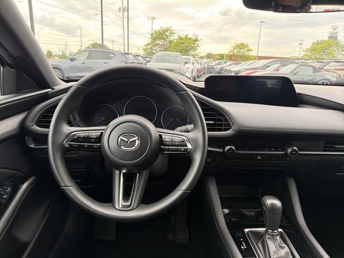 Used 2024 MAZDA MAZDA3 s FWD image 11