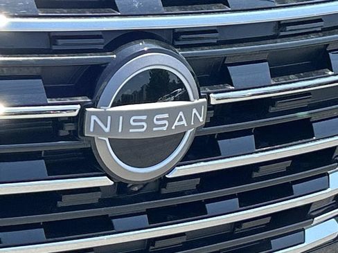 New 2026 Nissan Rogue Platinum w/ Platinum Premium Package AWD/4WD image 11