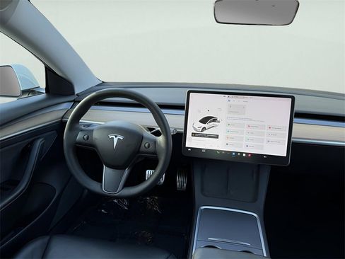 Used 2021 Tesla Model 3 Long Range image 16