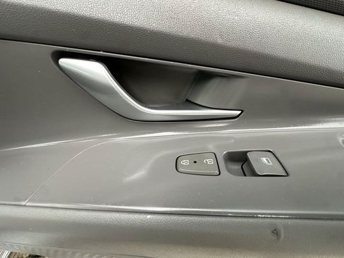 Used 2021 Hyundai Elantra SEL FWD image 28