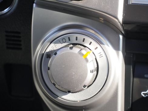 Certified 2022 Toyota 4Runner SR5 Premium image 33