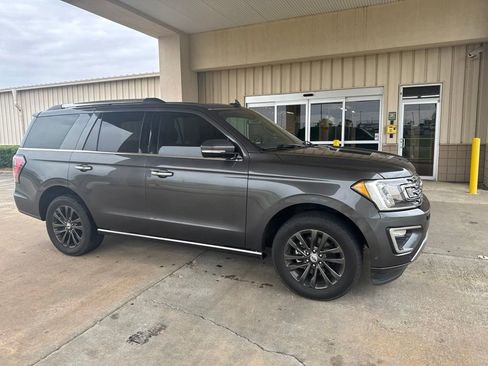 Used 2019 Ford Expedition Limited w/ Equipment Group 301A RWD image 16
