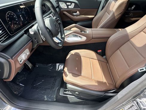 New 2026 Mercedes-Benz GLS 450 4MATIC image 10