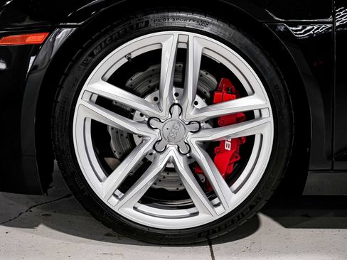 Used 2014 Audi R8 V8 w/ Full Leather Package AWD/4WD image 43
