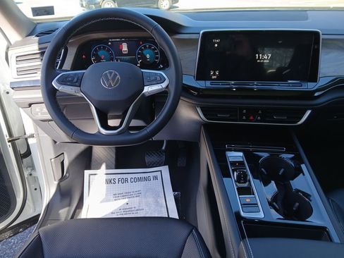 New 2026 Volkswagen Atlas SE image 13
