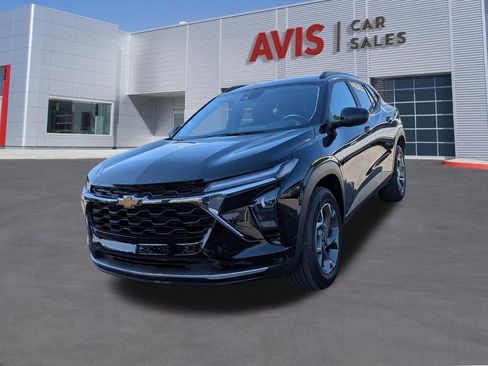 Used 2025 Chevrolet Trax LT w/ LT Convenience Package FWD image 33