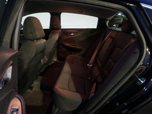 Certified 2024 Chevrolet Malibu LT w/ Midnight Edition image 11