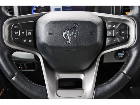 Used 2023 Ford Bronco Badlands AWD/4WD image 17