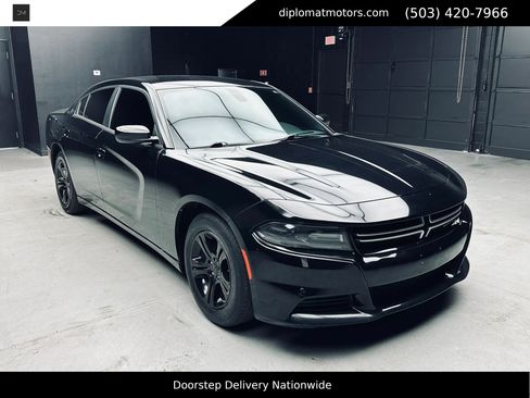 Used 2015 Dodge Charger SE w/ Popular Equipment Group RWD image 9