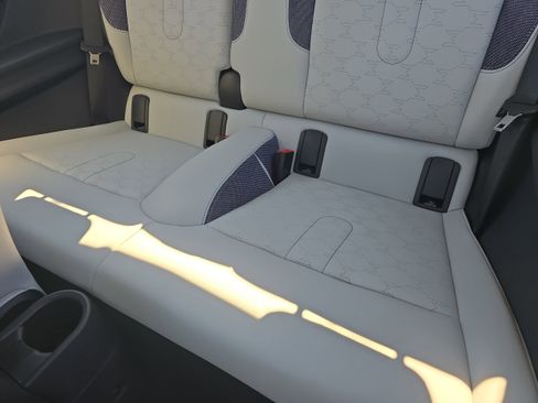 Certified 2025 MINI Cooper S image 11