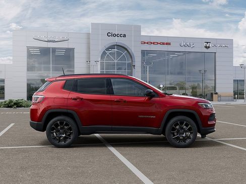 New 2026 Jeep Compass Latitude image 21