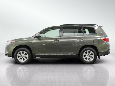 Used 2012 Toyota Highlander SE w/ Tow Pkg AWD/4WD image 2