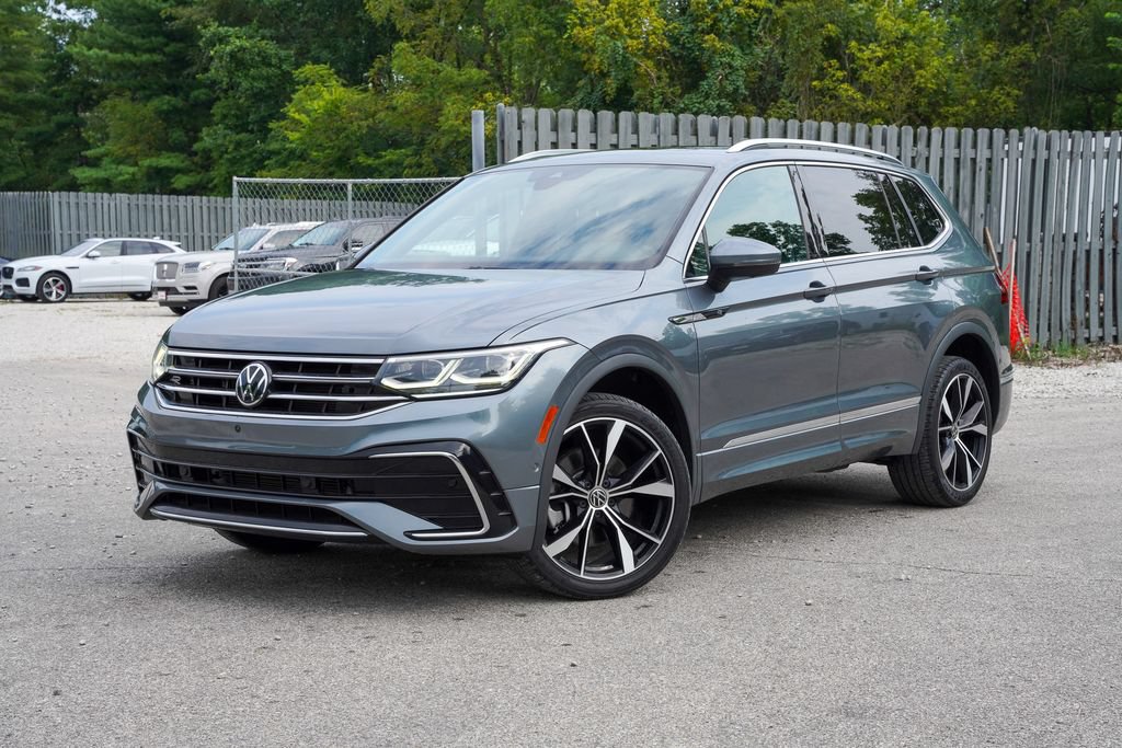 Used 2022 Volkswagen Tiguan SEL R-Line AWD/4WD image 2