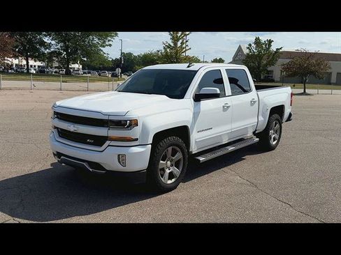 Used 2017 Chevrolet Silverado 1500 LT w/ All Star Edition AWD/4WD image 32
