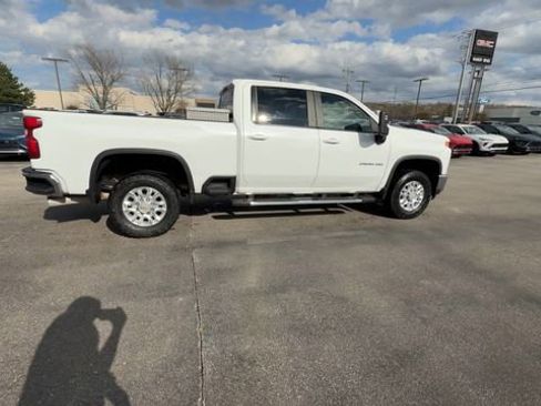 Used 2023 Chevrolet Silverado 2500 LT w/ Convenience Package AWD/4WD image 8