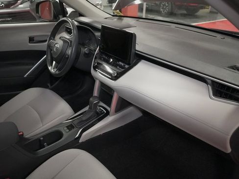 Certified 2023 Toyota Corolla Cross LE image 20